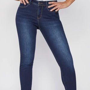 Royalty Hide Your Muffin Top Jeans